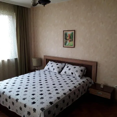 Family Style, Main Street, 20 Minutes From The Sea Appartement Burgas