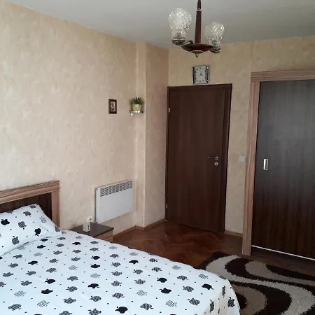 Apartament Family Style, Main Street, 20 Minutes From The Sea
