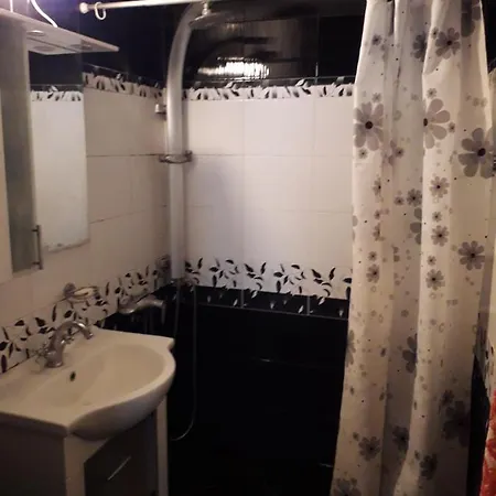 Family Style, Main Street, 20 Minutes From The Sea Burgas