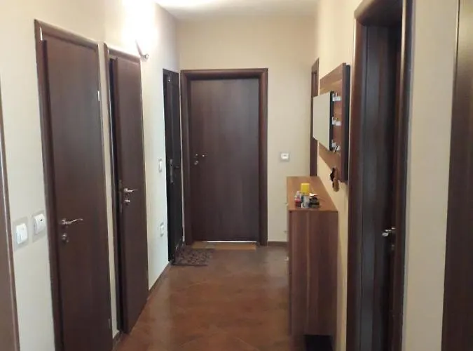 Apartament Family Style, Main Street, 20 Minutes From The Sea Burgas City