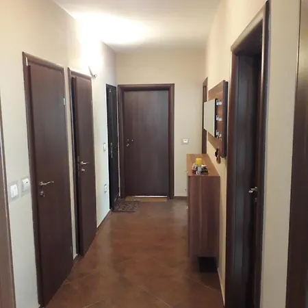 Apartmán Family Style, Main Street, 20 Minutes From The Sea Burgas City
